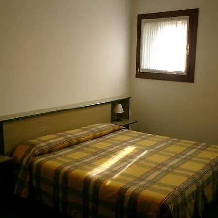 Ξενοδοχείο Campana 3*