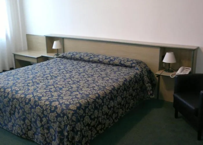 Campana Hotel 3*